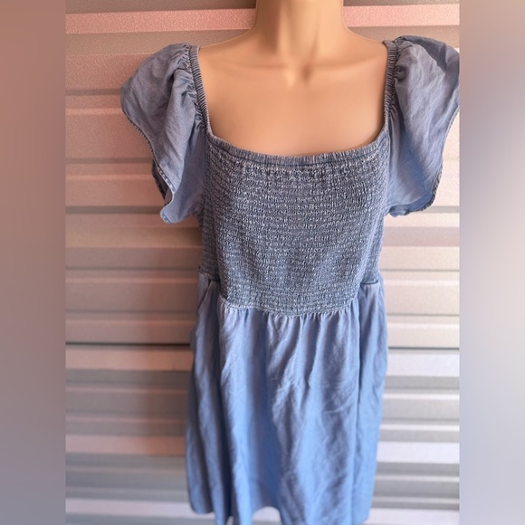 Women’s TORRID Blue Chambray Off-Shoulder Smocked Skater Dress Size 1X - Picture 5 of 12